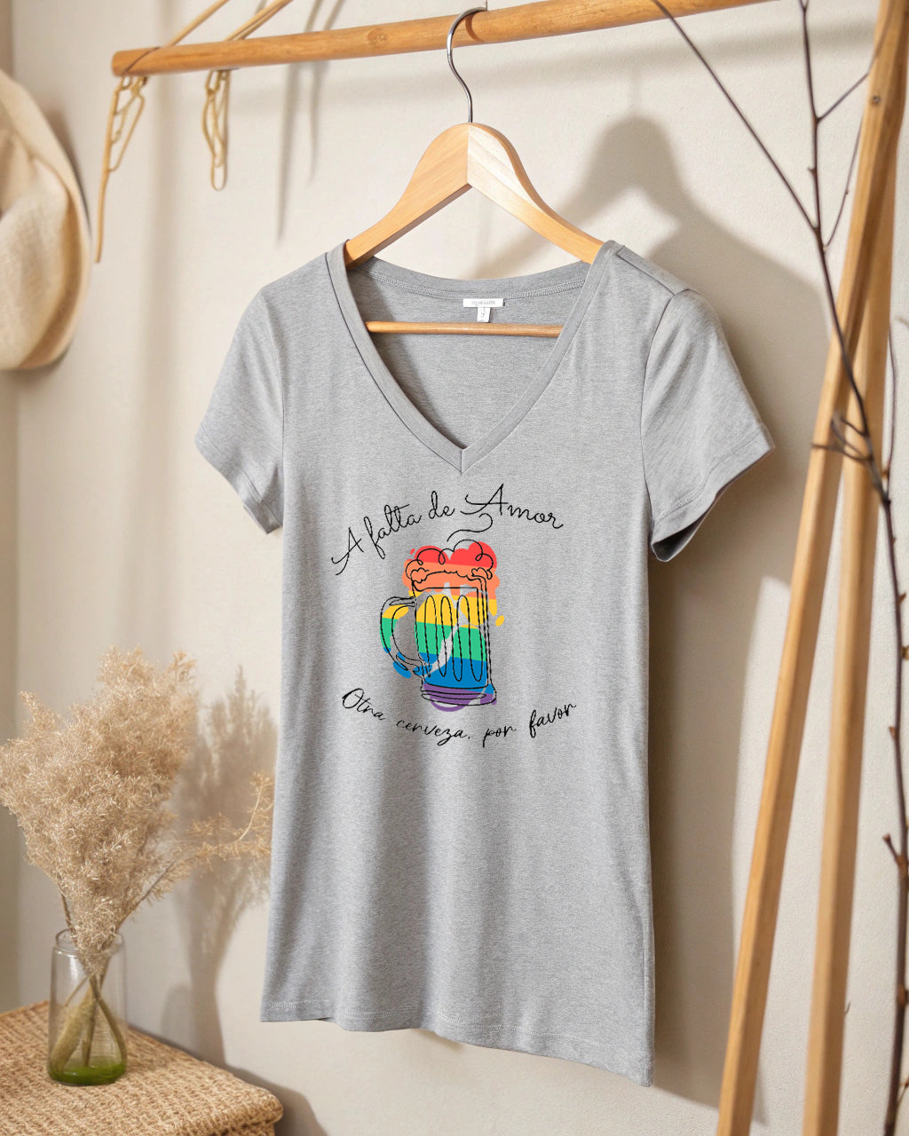 CAMISETA "A falta de Amor"